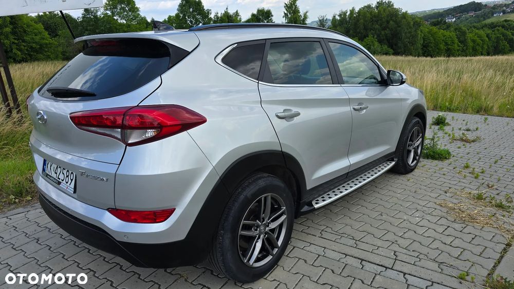 Hyundai Tucson 1.7 CRDI BlueDrive Style 2WD - 6