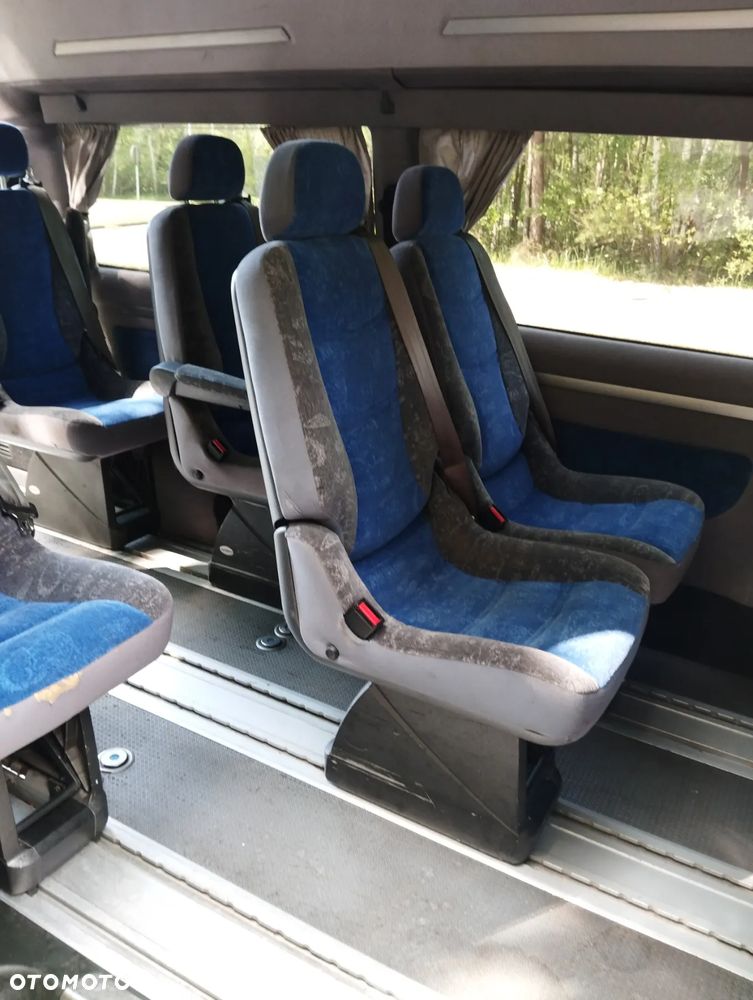 Volkswagen Transporter - 18