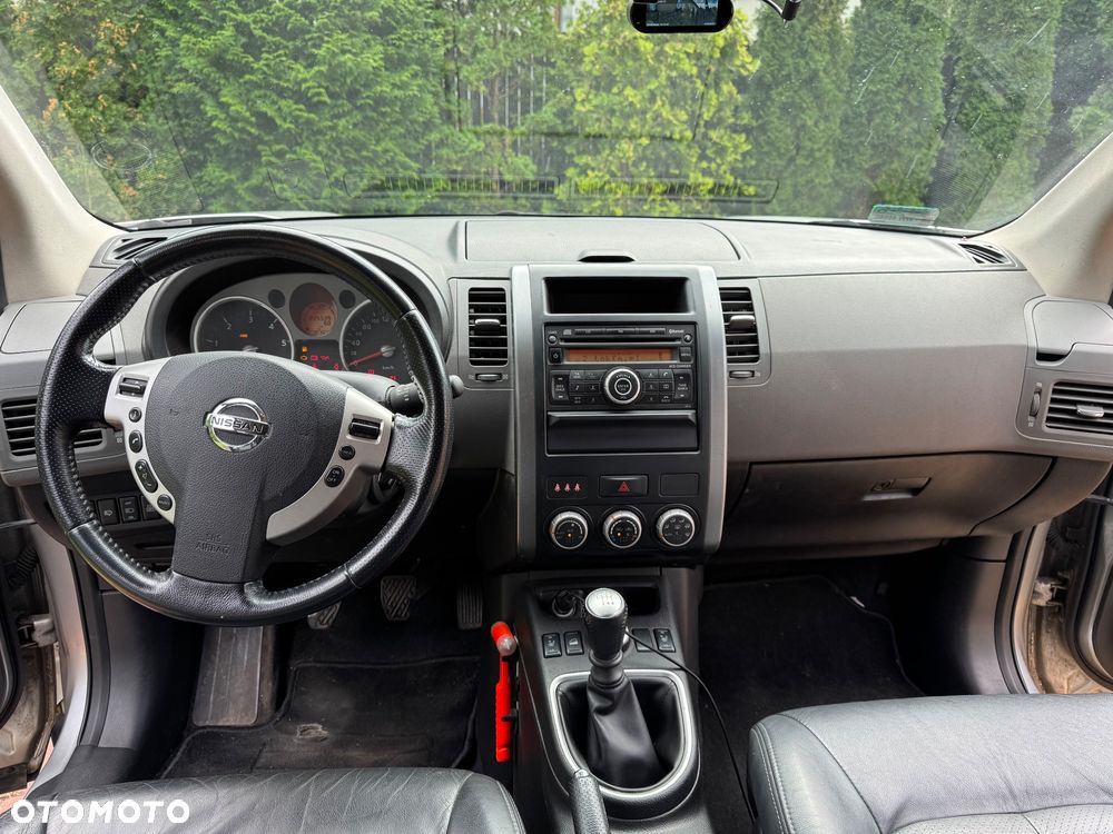 Nissan X-Trail 2.0 dCi LE - 11