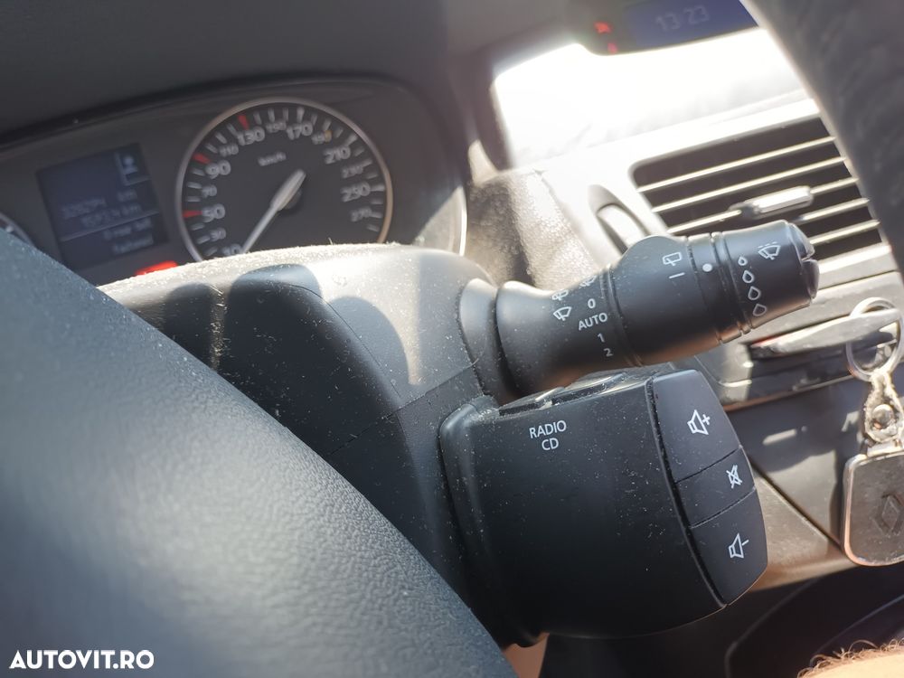 Dezmembrari  Renault LAGUNA 3  2007  > 0000 2.0 dCi (BT08, BT0K, BT0J - 27