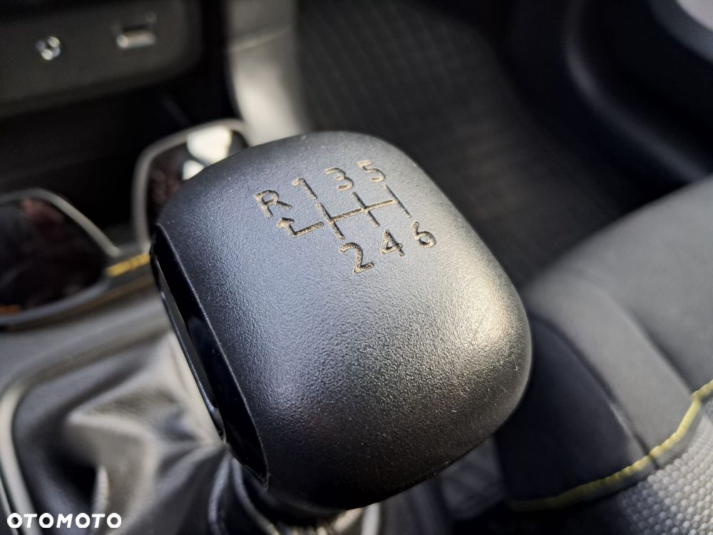 Citroën C3 1.5 BlueHDi Shine S&S - 17