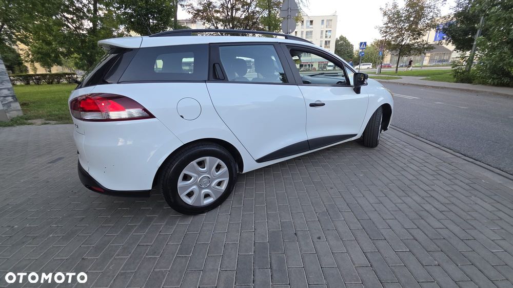 Renault Clio - 17