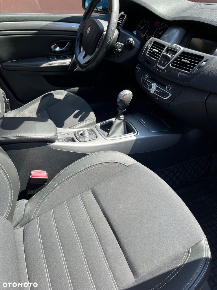 Renault Laguna dCi 150 FAP Start-Stop Dynamique - 12