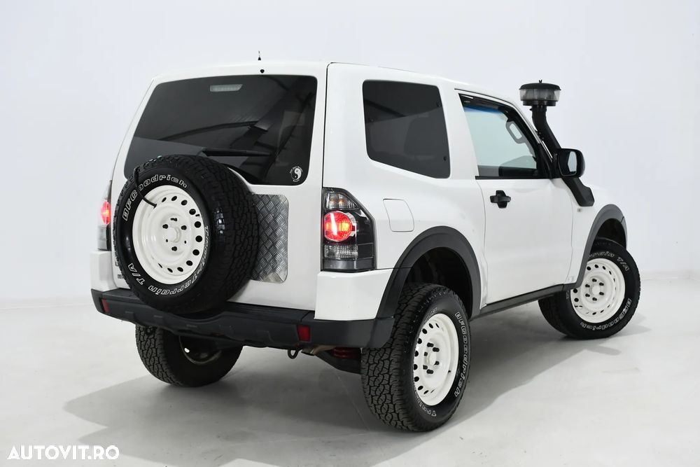 Mitsubishi Pajero 3.2 DI-D - 3