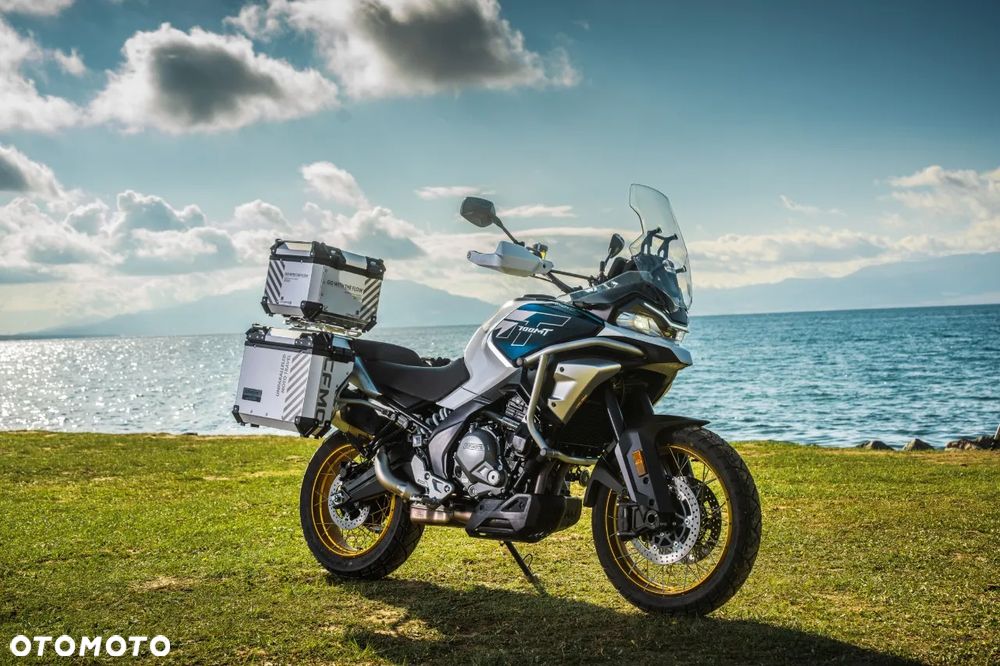 CFMoto 700MT - 7