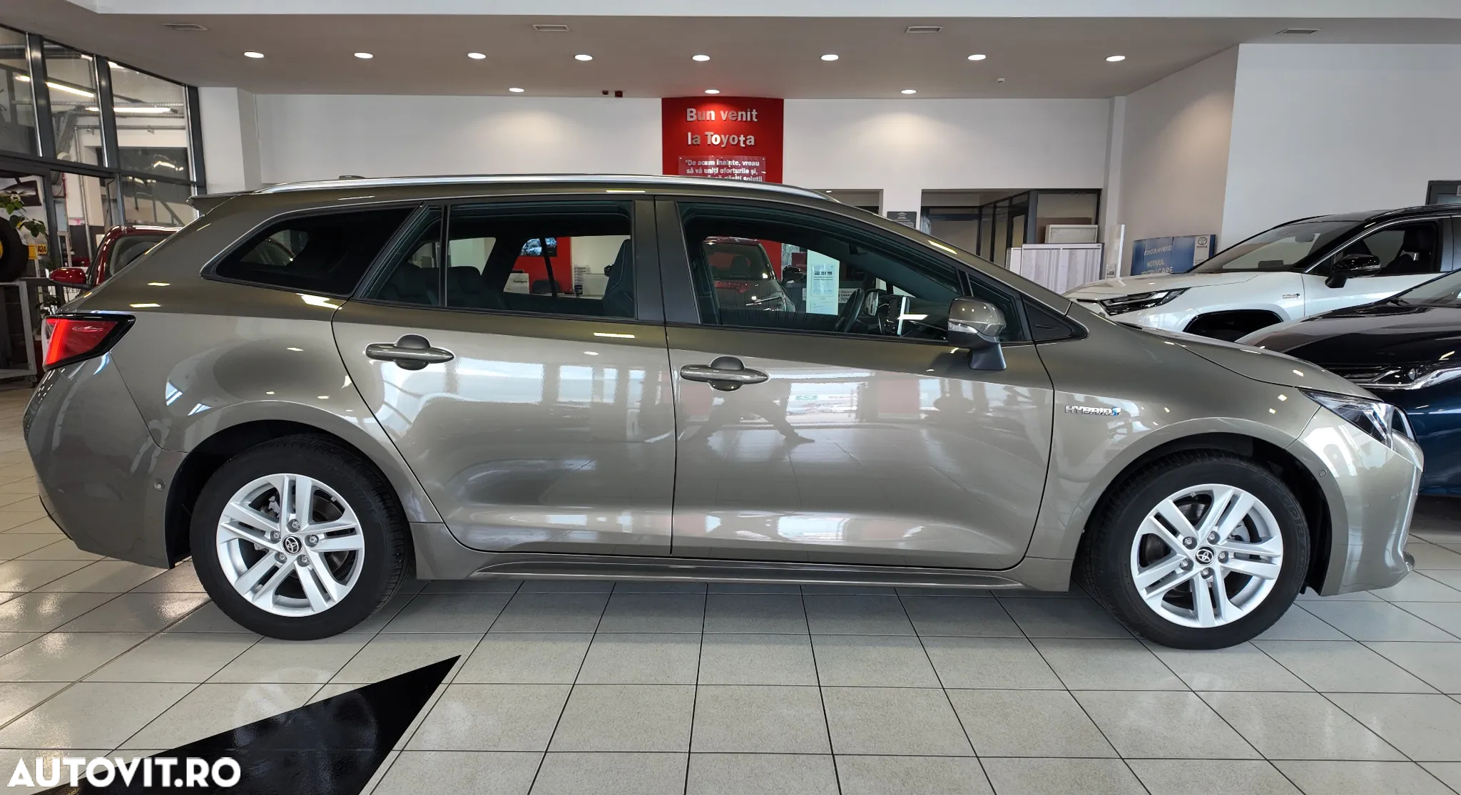 Toyota Corolla 1.8 Hybrid Touring Sports - 8