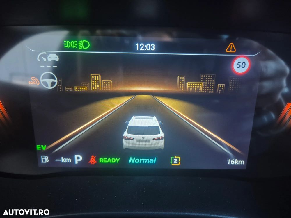 MG ZS HEV Hybrid+ Standard - 25