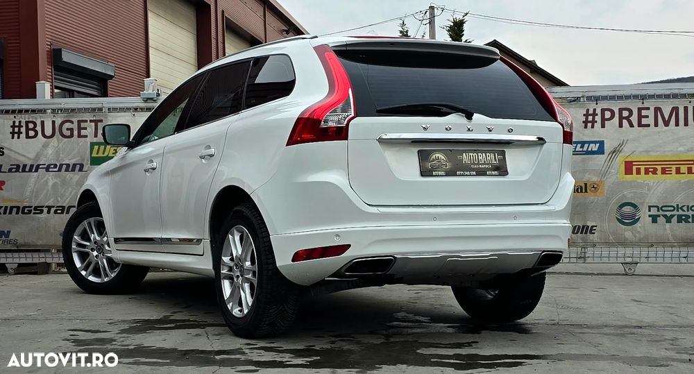 Volvo XC 60 D5 AWD Geartronic Summum - 4