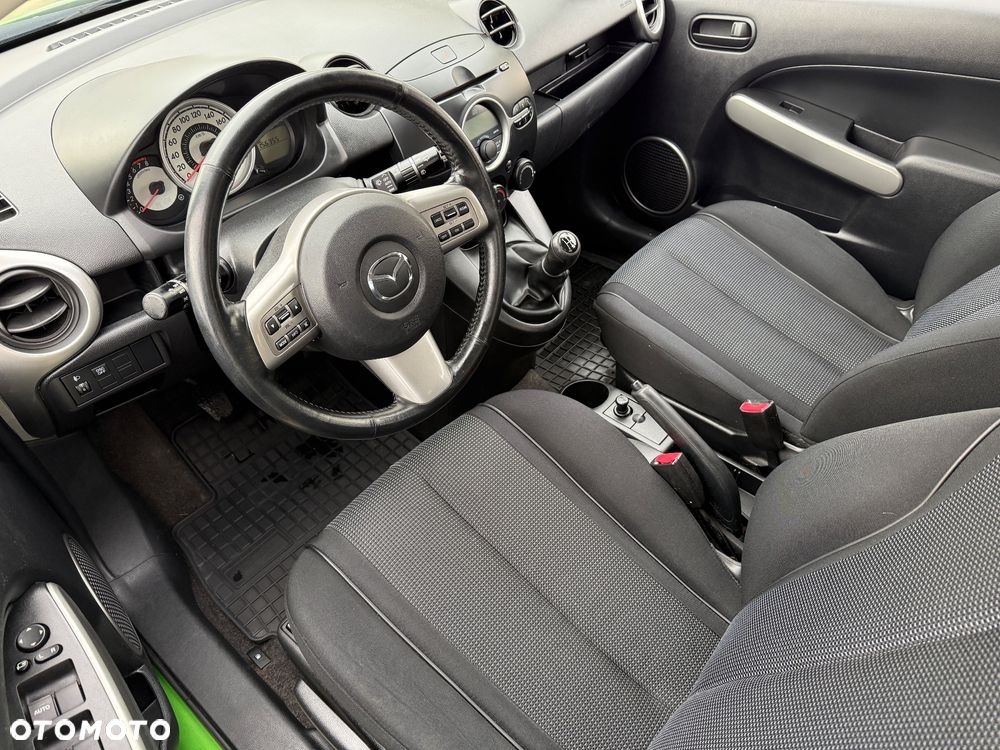 Mazda 2 1.5 Dynamic - 8