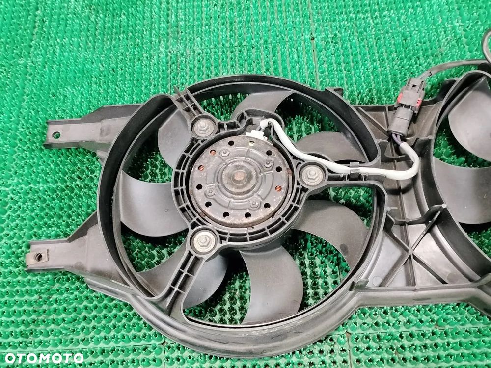 CHRYSLER VOYAGER 2.5 TD 96-00r Wentylator Chłodnicy - 4