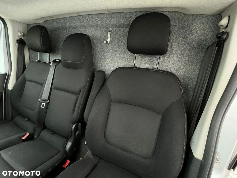 Renault Trafic - 19