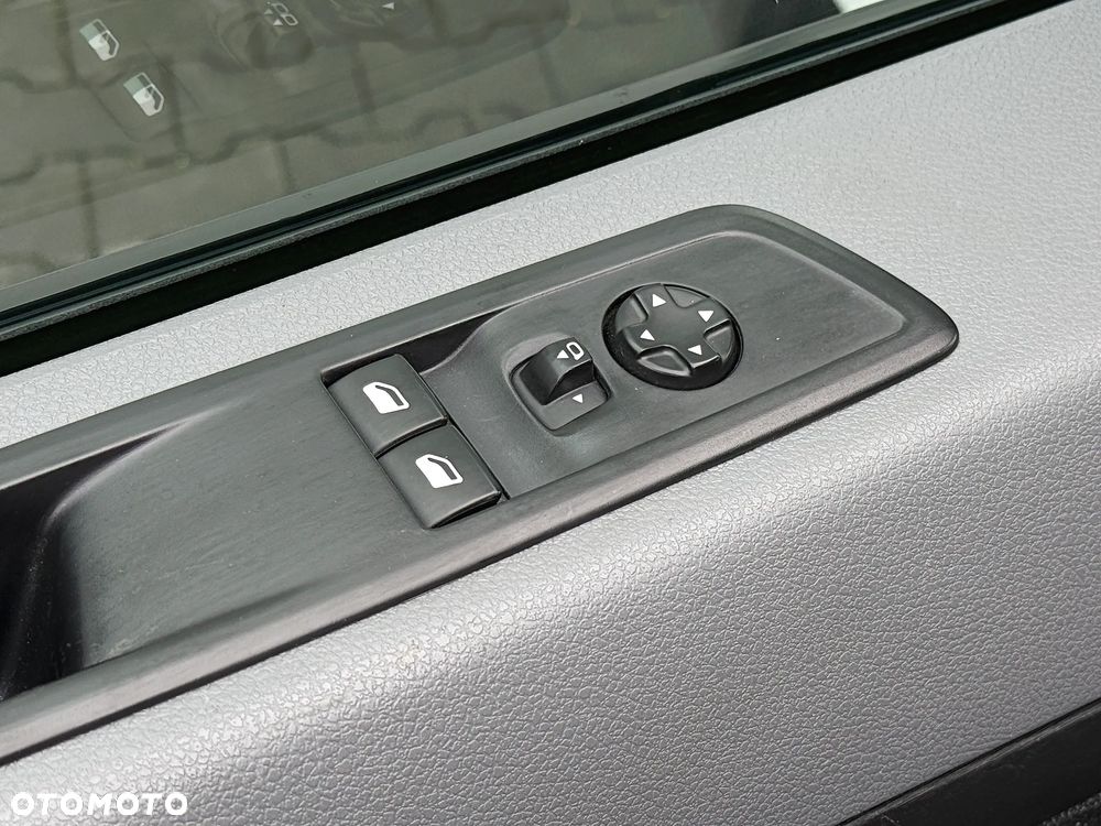 Opel Vivaro - 19