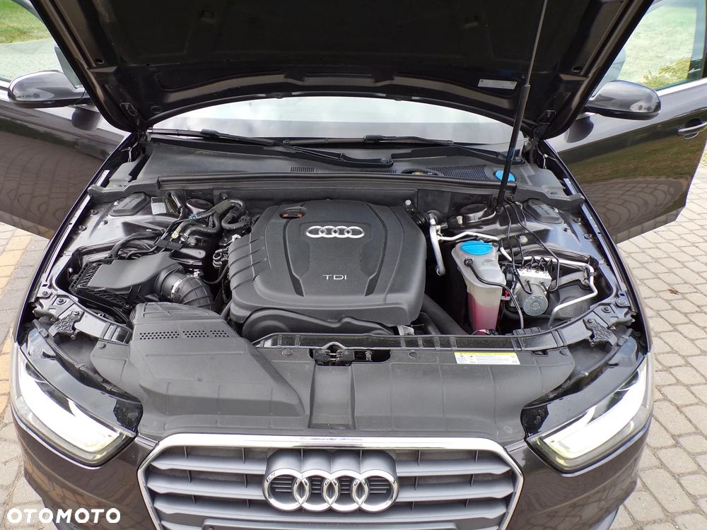 Audi A4 Limousine 2.0 TDI DPF Ambiente - 29