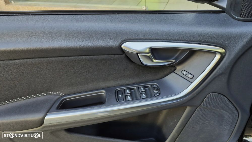 Volvo V60 D2 Kinetic - 18