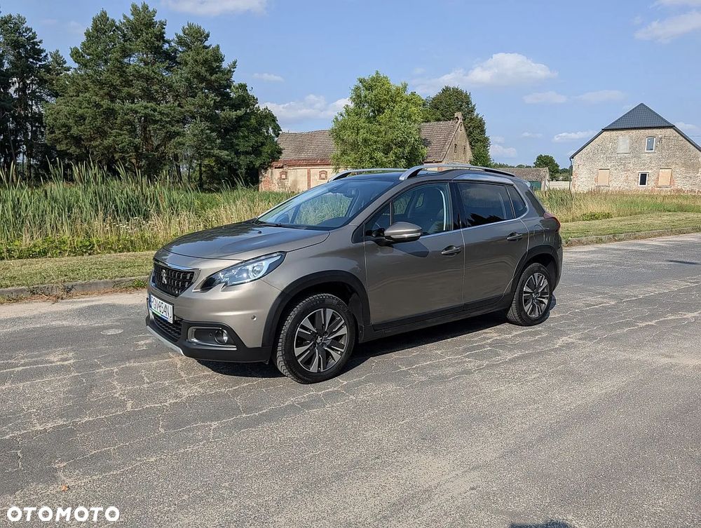 Peugeot 2008 1.2 Pure Tech Allure S&S - 3