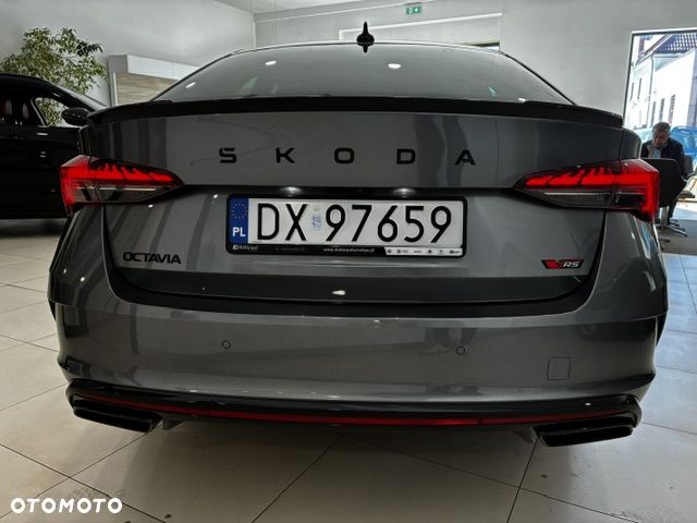 Skoda Octavia 2.0 TSI RS DSG - 6