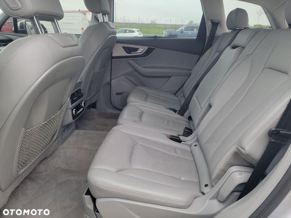 Audi Q7 - 14