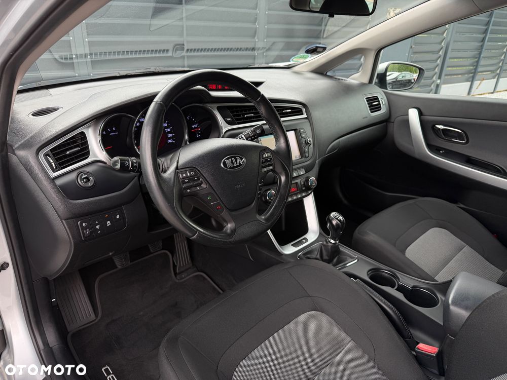 Kia Ceed 1.6 CRDi L - 11