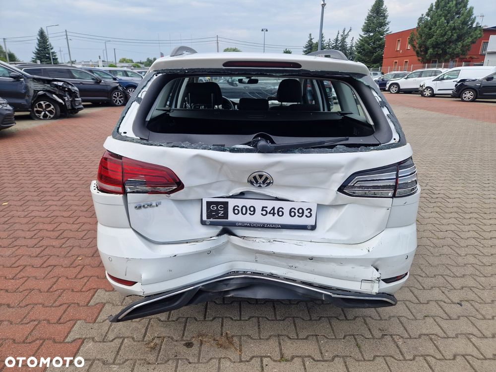 Volkswagen Golf 1.6 TDI BMT Comfortline - 8