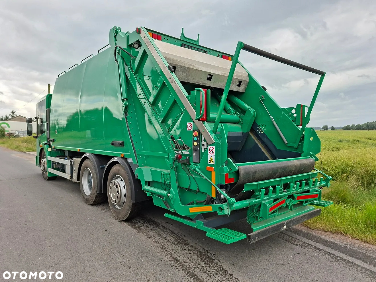 Mercedes-Benz Econic 2630 - 4