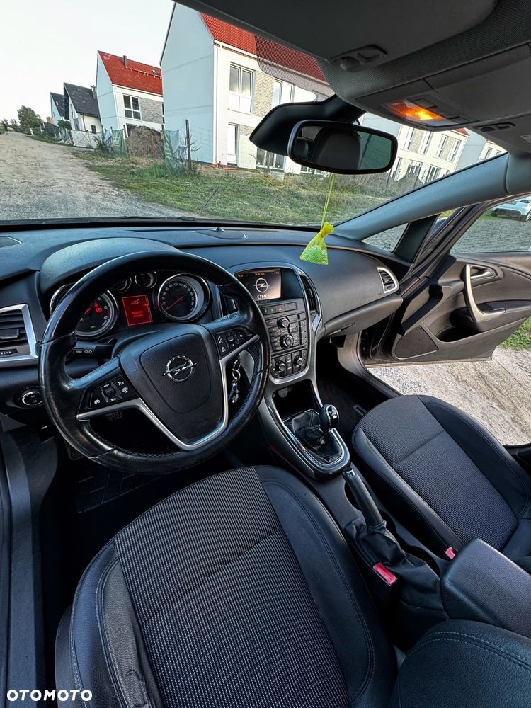 Opel Astra 1.7 CDTI Cosmo - 10