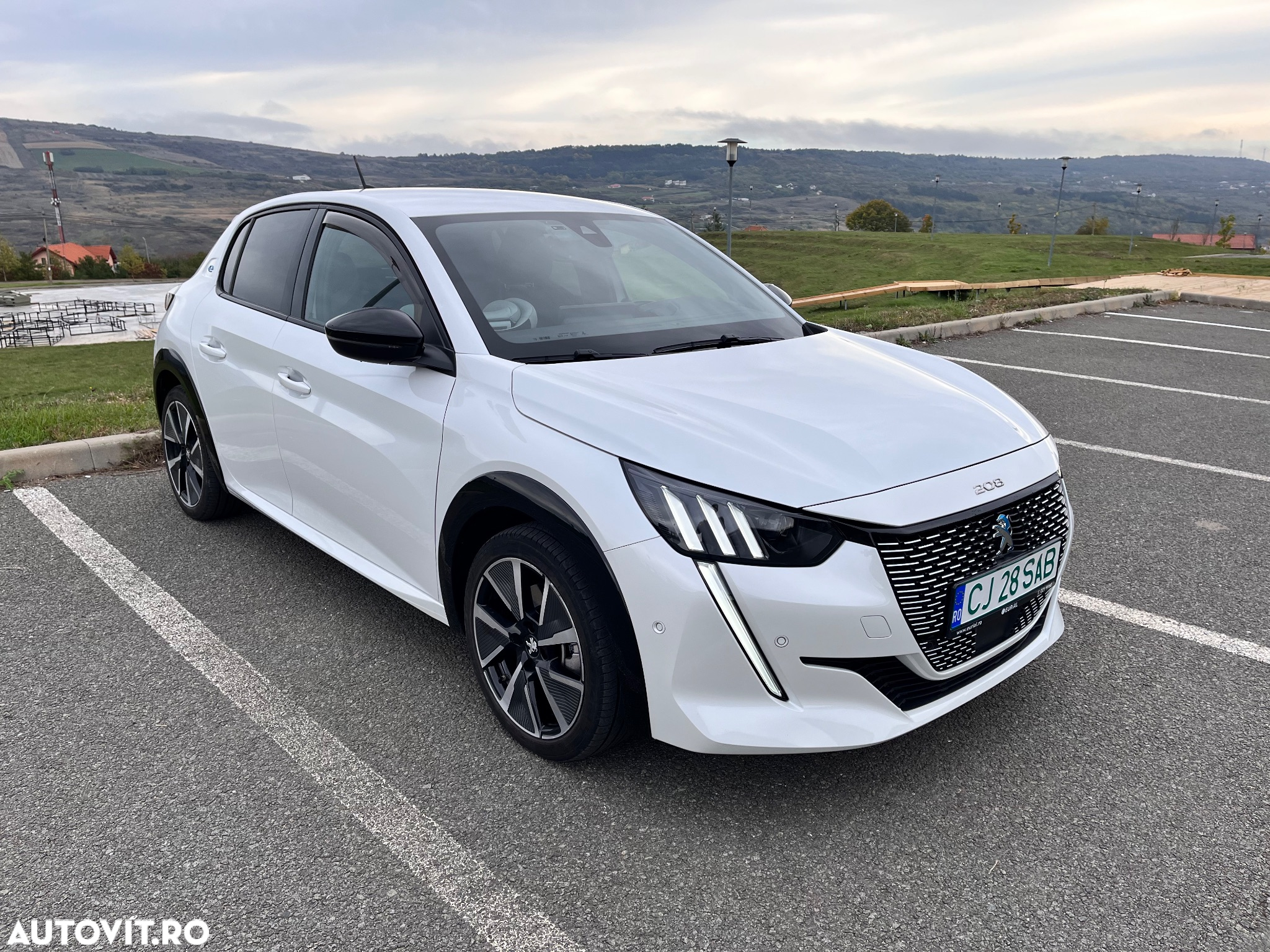 Peugeot 208 e-208 GT - 7