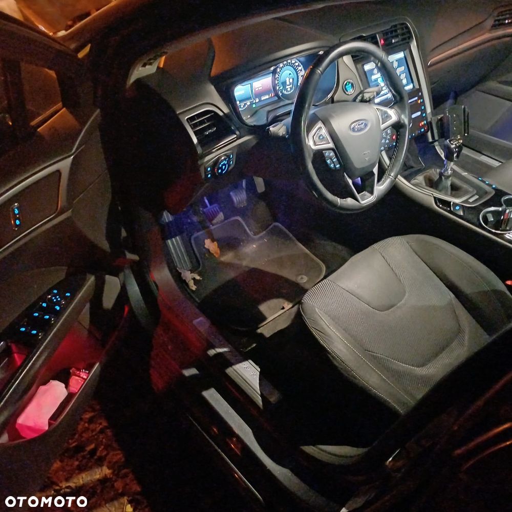 Ford Mondeo 2.0 TDCi Titanium - 16