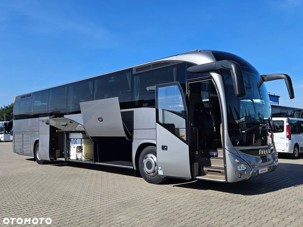 Iveco MAGELYS / SPROWADZONY  / MANUAL / 59 MIEJSC/ EURO 6 - 1