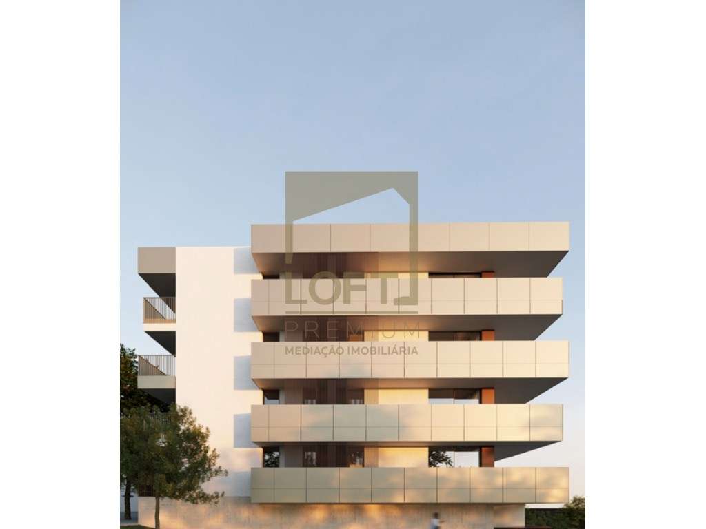 Apartamento T4 em Gaveto no Empreendimento Mil Cento e Onze - Grande imagem: 4/17