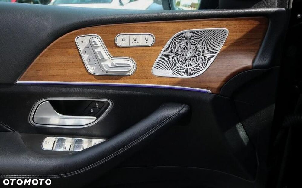 Mercedes-Benz GLS - 20