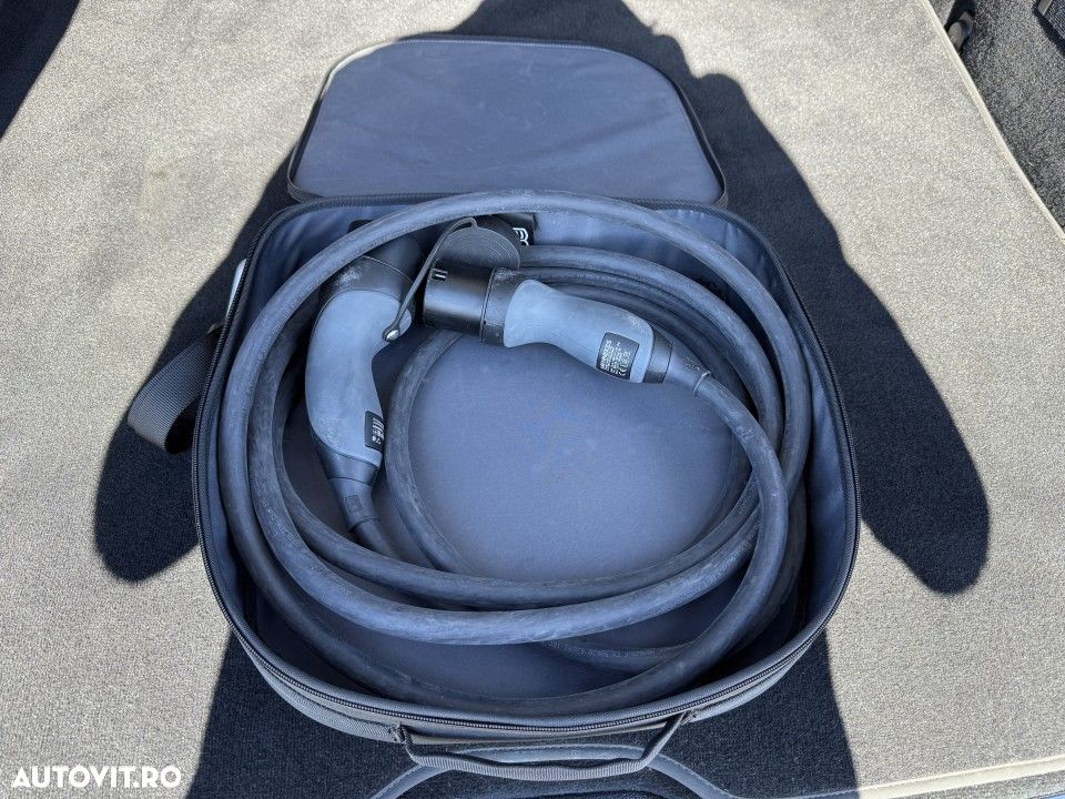 Mercedes-Benz GLC 300 e 4MATIC - 31