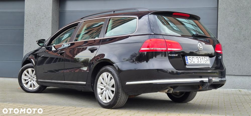 Volkswagen Passat Variant 1.6 TDI DPF BlueMot Comfortline - 5