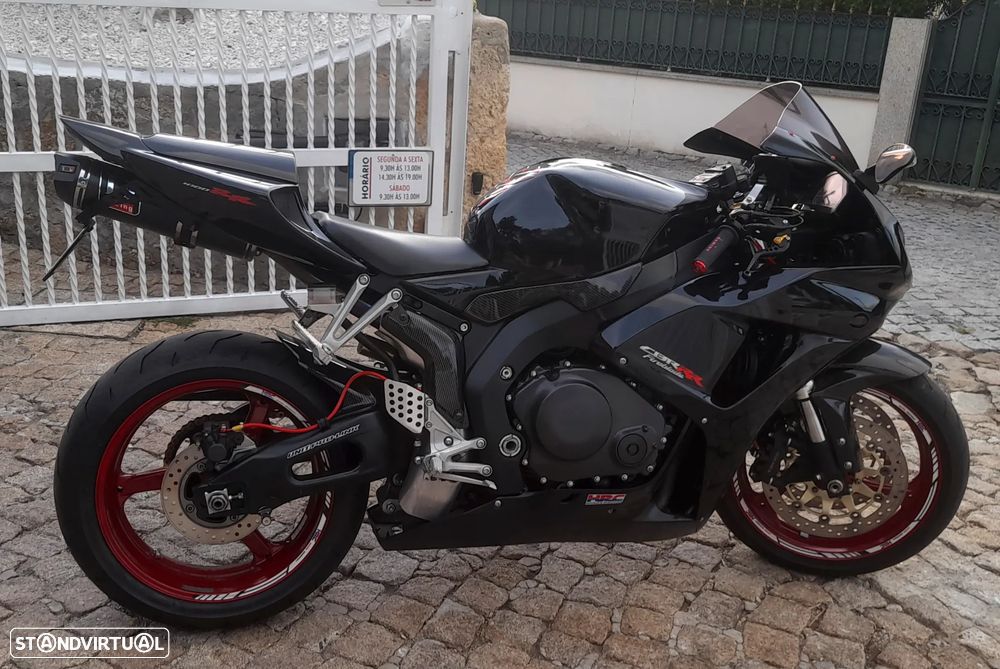 Honda CBR CBR  1000 rr - 2