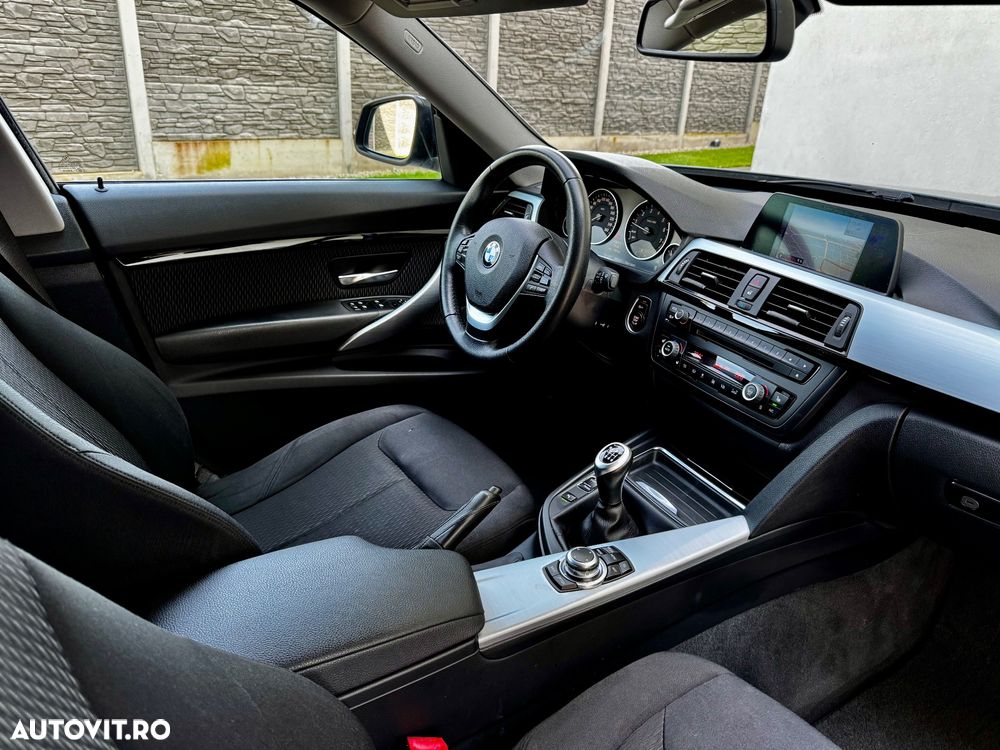 BMW Seria 3 320i GT - 12