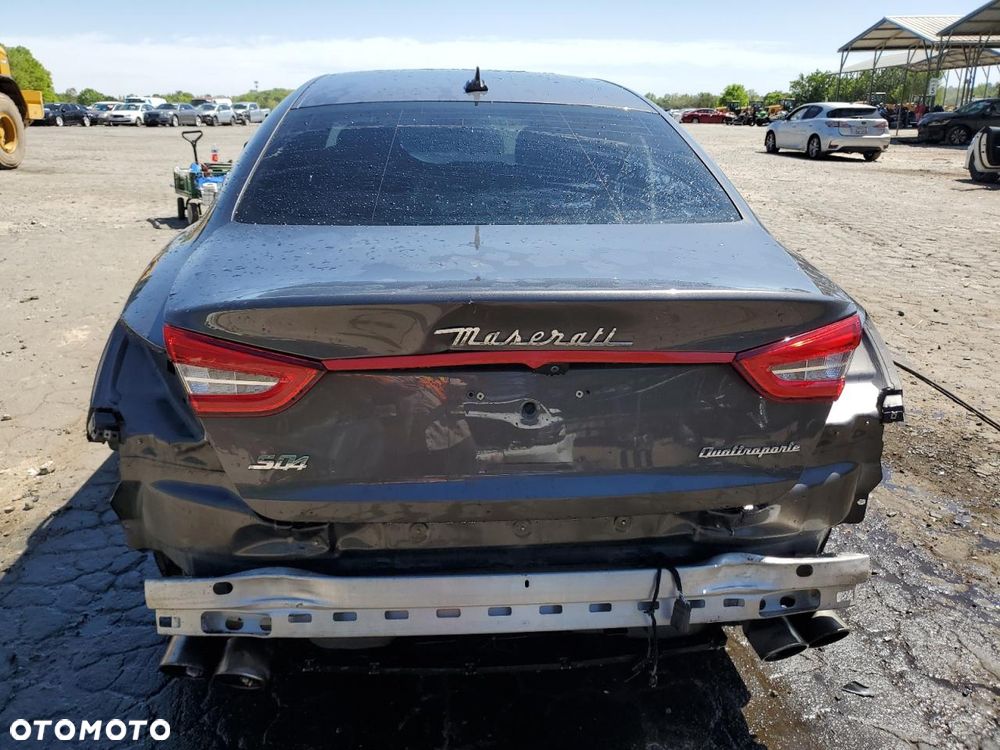 Maserati Quattroporte - 6
