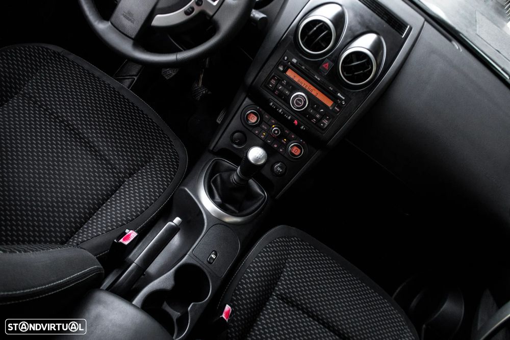 Nissan Qashqai 1.5 dCi Acenta - 32