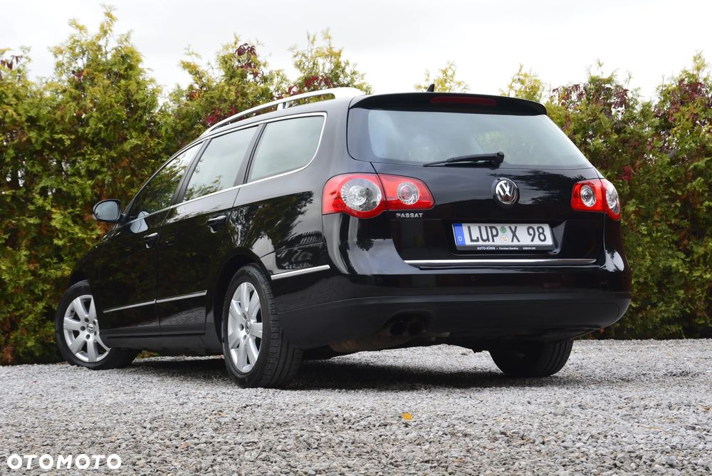 Volkswagen Passat - 12