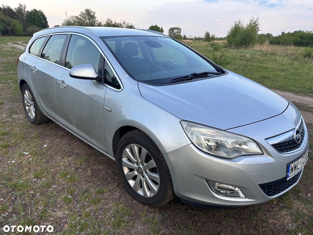 Opel Astra 1.7 CDTI DPF Design Edition - 1