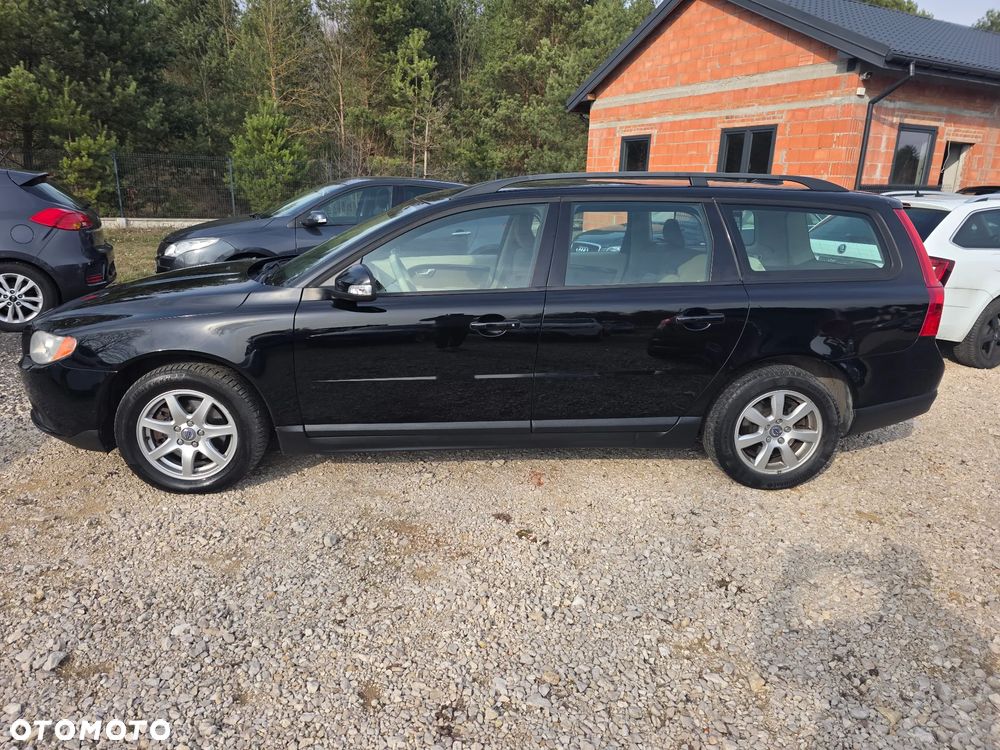 Volvo V70 2.0D Momentum - 9