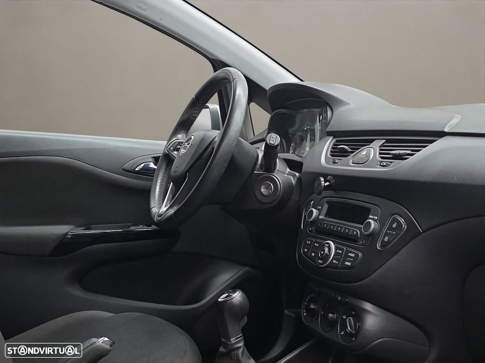 Opel Corsa 1.2 120 Anos - 13