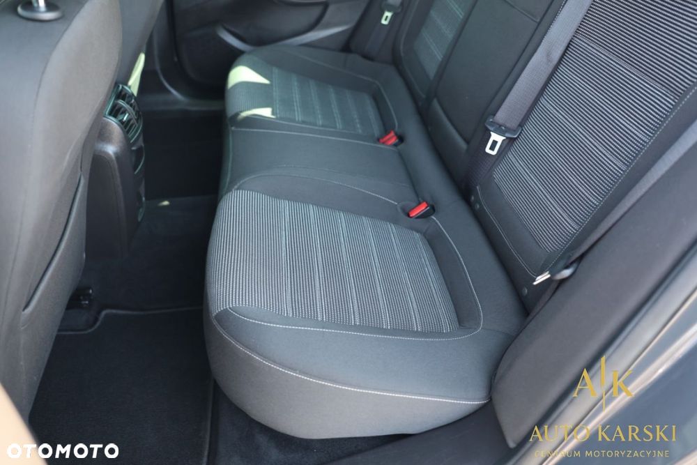 Opel Insignia - 32