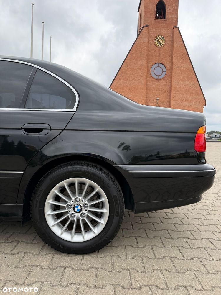 BMW Seria 5 520i - 11