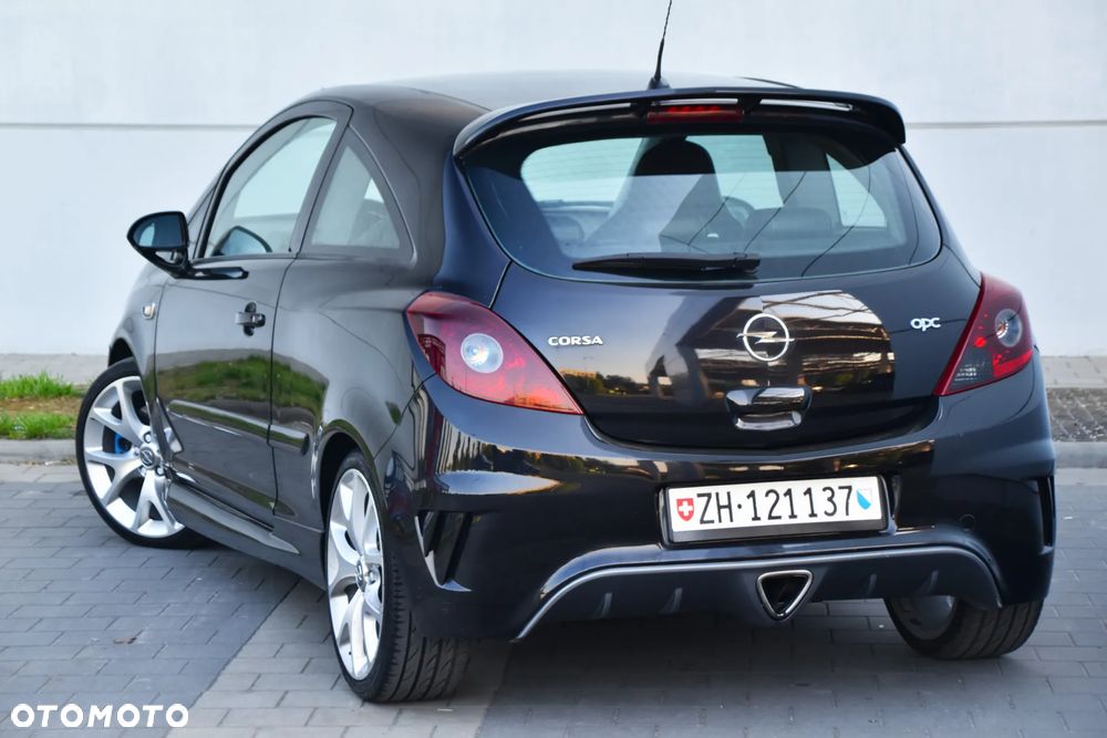 Opel Corsa 1.6 Turbo OPC - 4