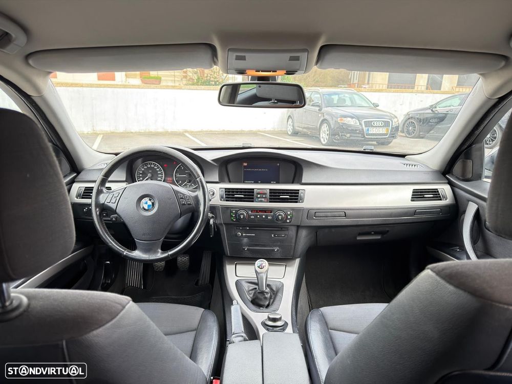 BMW 320 d - 13