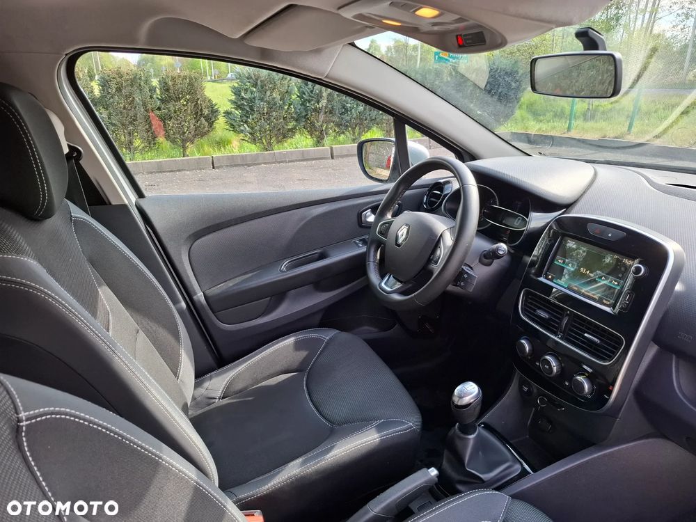 Renault Clio - 15