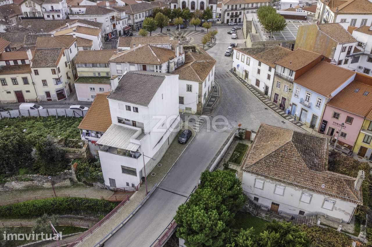 Prédio Torre de Moncorvo Com Loja Comercial - Grande imagem: 5/50