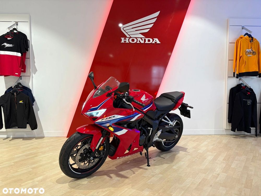 Honda CBR - 3