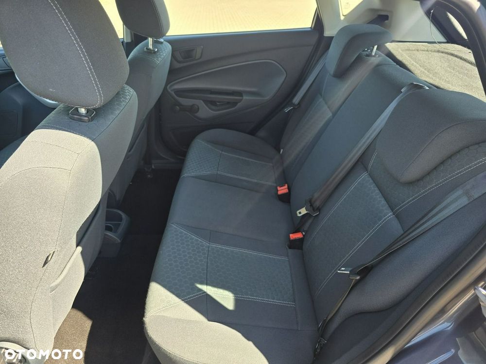Ford Fiesta - 17