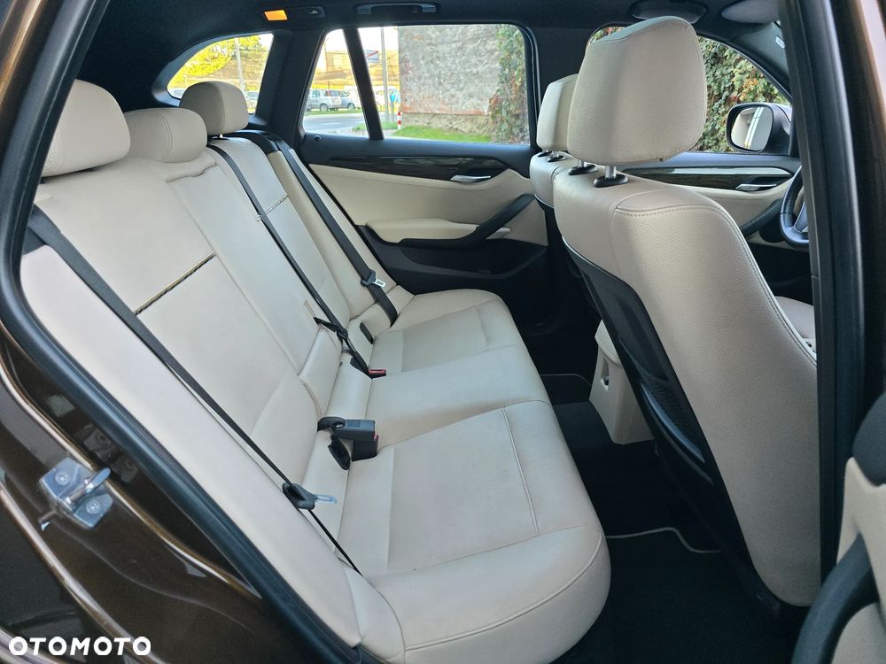 BMW X1 xDrive20d - 29