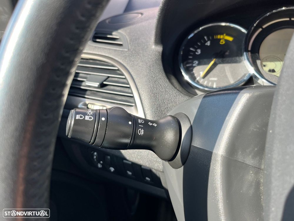 Renault Mégane 1.5 dCi Confort SS - 15